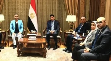 وزير الرياضة يوجه بتذليل العقبات أمام البطل البارالمبي شريف عثمان لتعزيز مشاركة ذوي الاحتياجات الخاصة 1